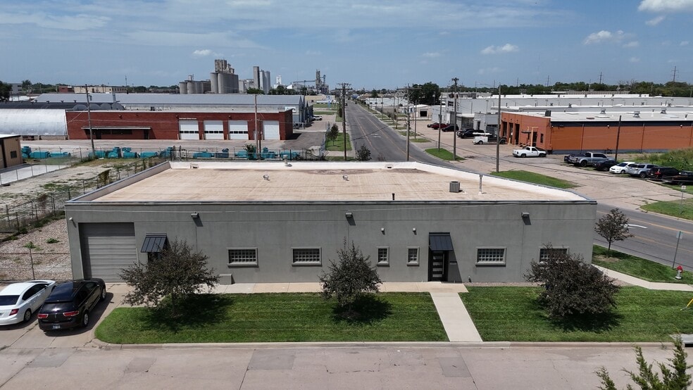 901 N Mosley St, Wichita, KS for sale - Building Photo - Image 1 of 13