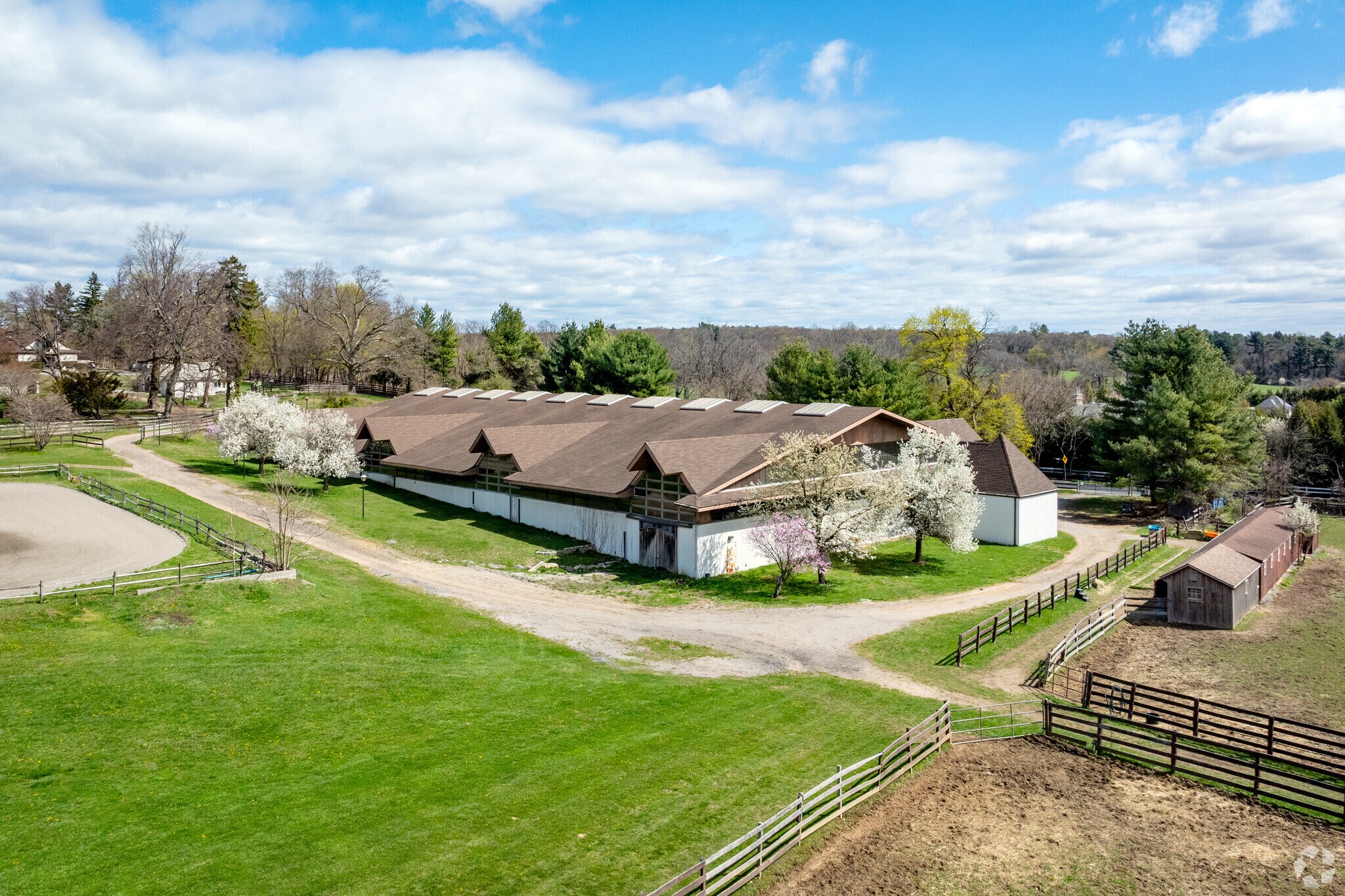 203 Store Hill Rd, Old Westbury, NY for sale Primary Photo- Image 1 of 1