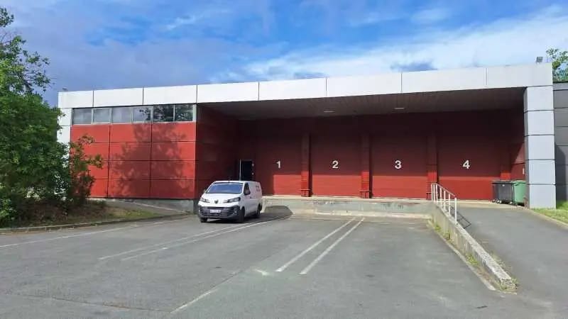 Flex in Mérignac for lease - Building Photo - Image 1 of 9