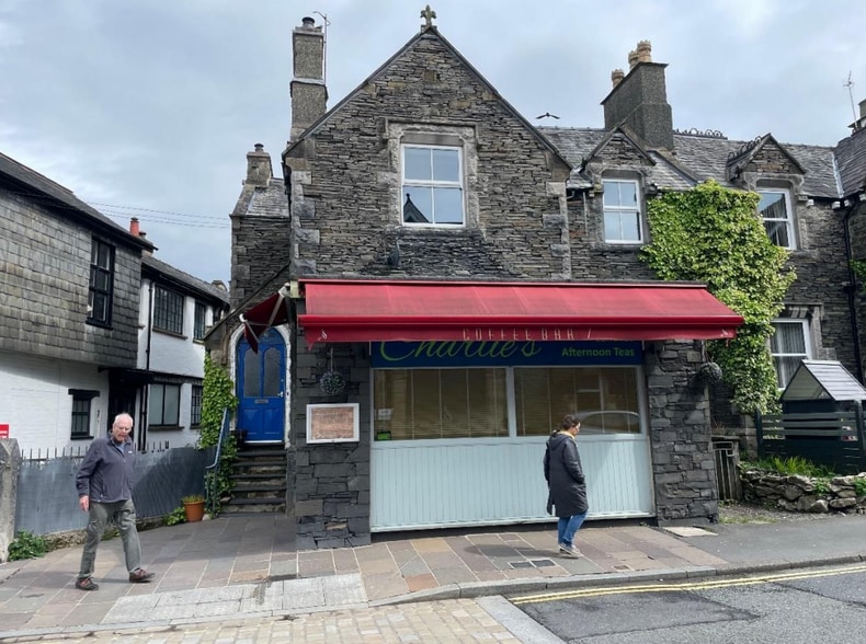 7 Oak St, Windermere for lease - Primary Photo - Image 1 of 1