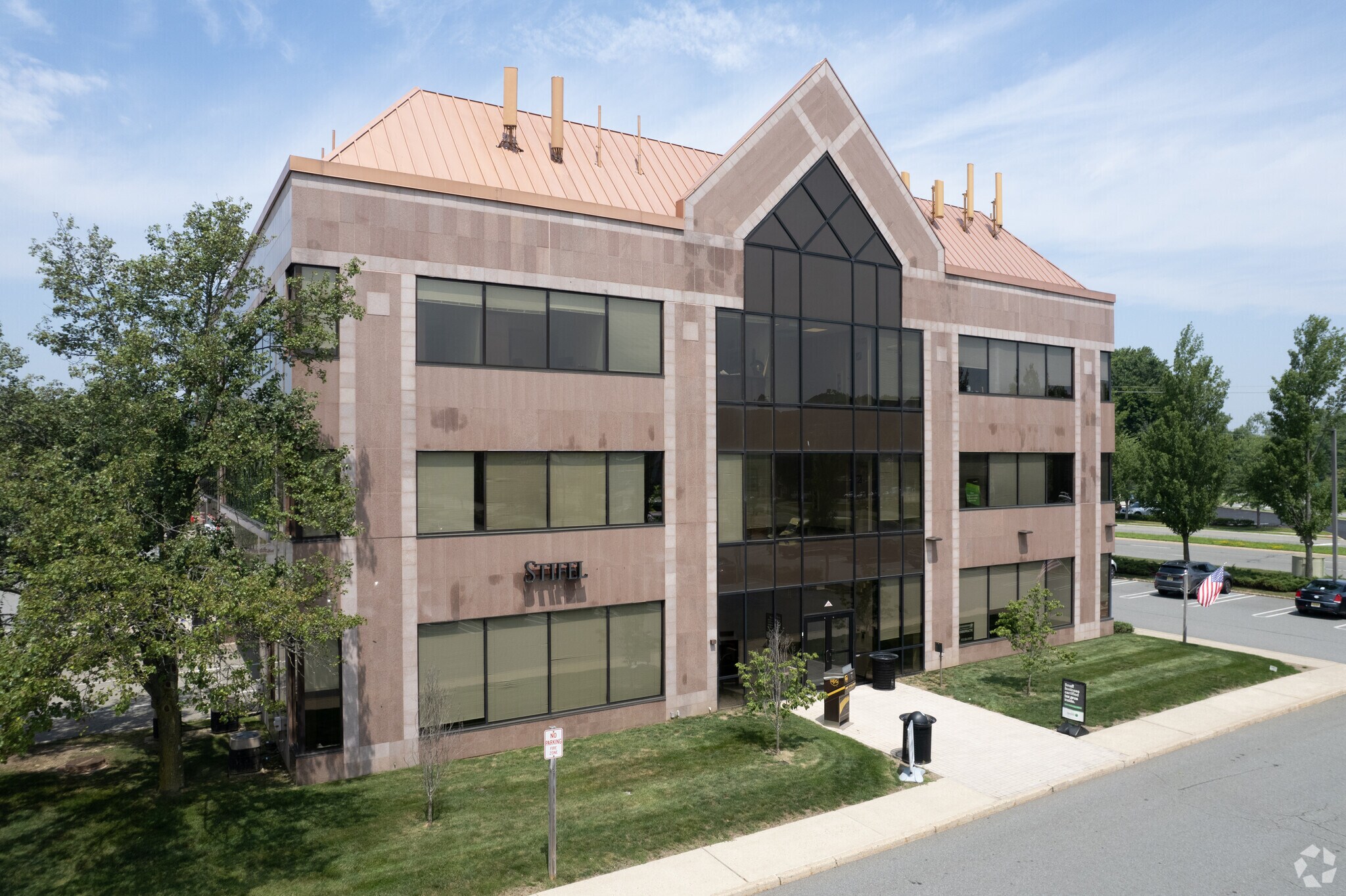 15 Commerce Blvd, Succasunna, NJ 07876 15 Commerce Centre