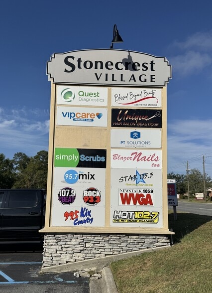 341-361 Northside Dr, Valdosta, GA for lease - Building Photo - Image 3 of 5