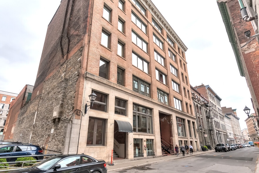 387 Rue Saint-Paul O, Montréal, QC for sale - Building Photo - Image 1 of 3