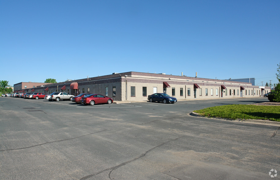 9550 W Bloomington Fwy, Bloomington, MN for lease - Primary Photo - Image 1 of 11