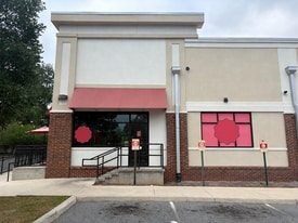 East Side restaurant with outside seating - Pub