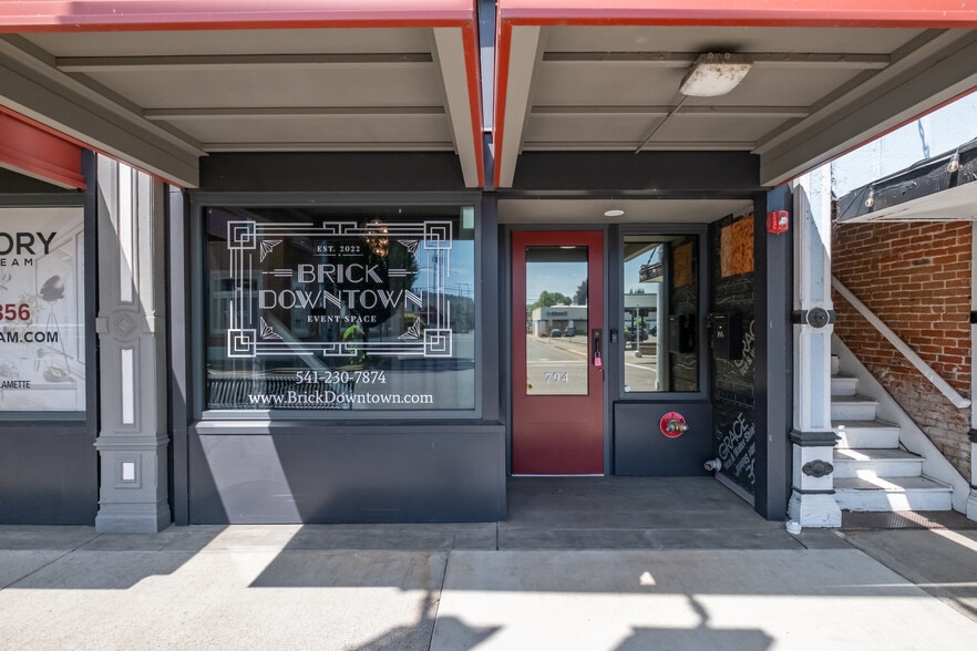 796 S Main St, Lebanon, OR for sale - Building Photo - Image 3 of 35