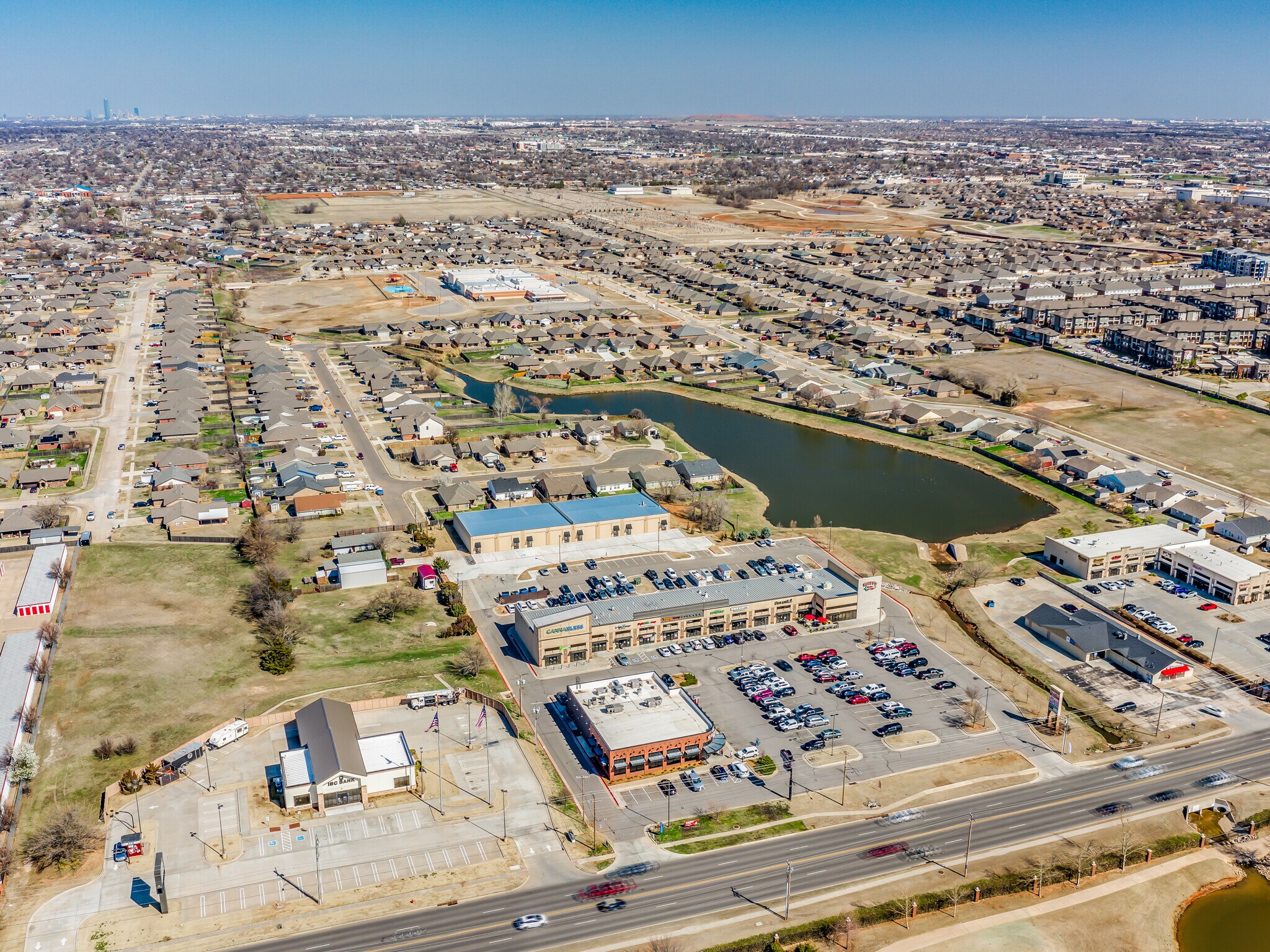 839 SW 19th Street, Moore, OK 73160 Flex for Lease