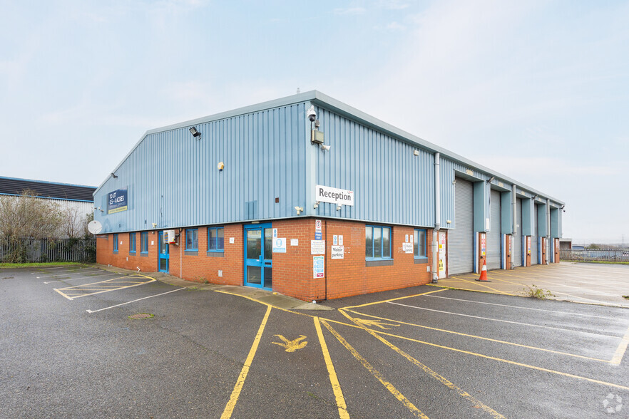 Barlow Way, Rainham for lease - Primary Photo - Image 1 of 1