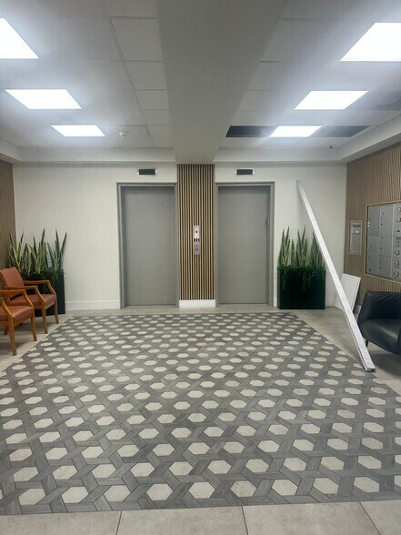 4048 Evans Ave, Fort Myers, FL for lease - Building Photo - Image 2 of 23