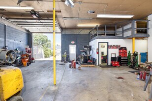 450 S 4th Street - Warehouse