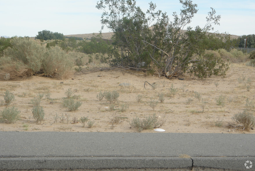 Adobe Rd, Twentynine Palms, CA for sale - Building Photo - Image 2 of 3