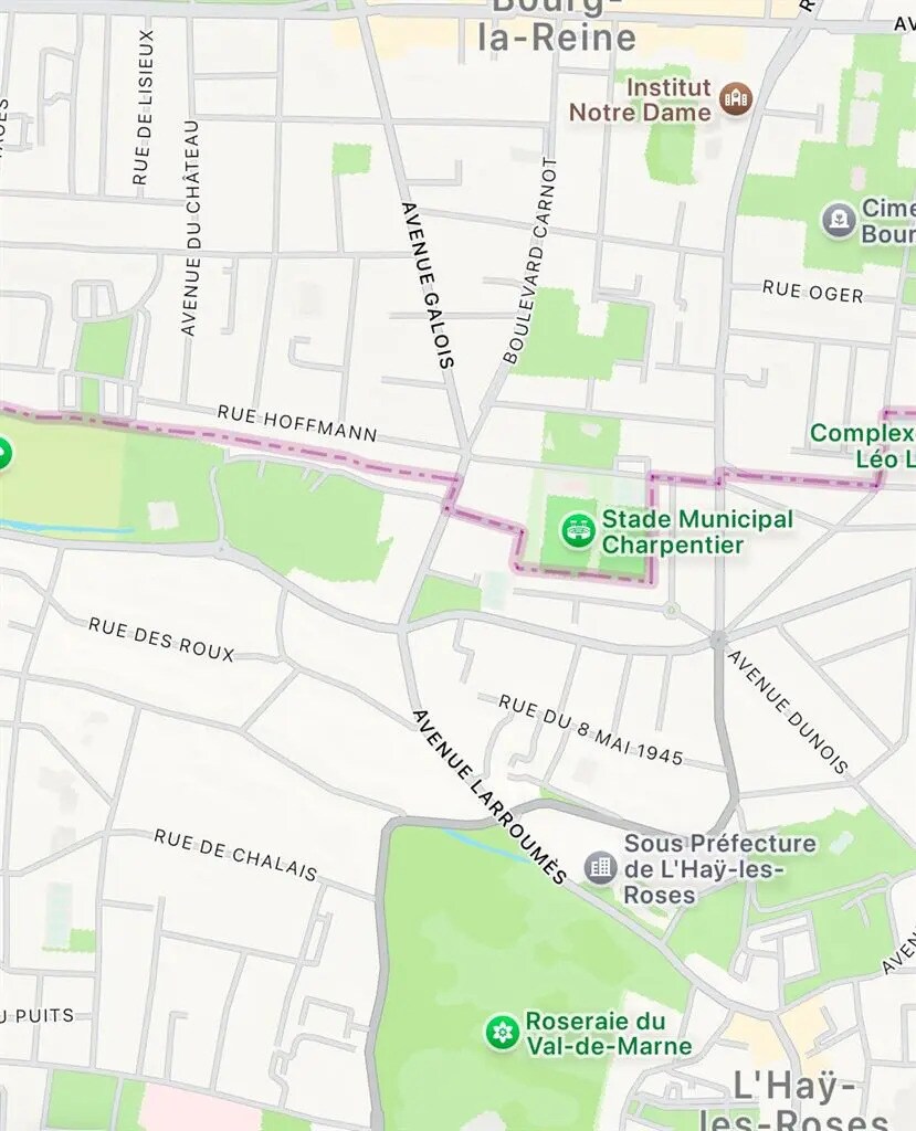 Retail in L'HAY-LES-ROSES for lease Building Photo- Image 1 of 3