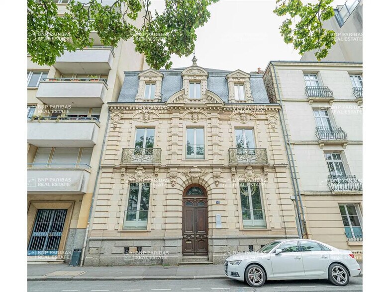 Office in Rennes for lease - Building Photo - Image 1 of 9