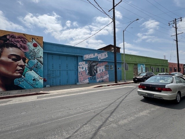 3520-3522 Union Pacific Ave, Los Angeles, CA for sale - Building Photo - Image 3 of 4