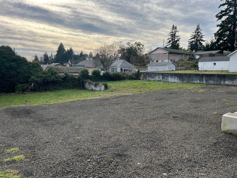 4105 W F St, Bremerton, WA for lease - Building Photo - Image 3 of 3