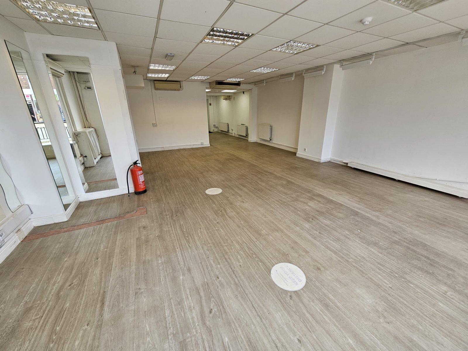 926 Woodborough Rd, Nottingham for lease Interior Photo- Image 1 of 4