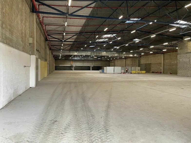 Office in Pantin for lease - Interior Photo - Image 3 of 4