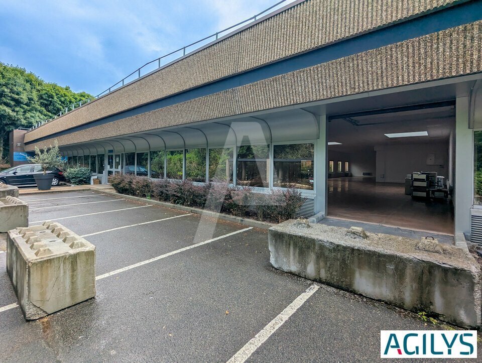 4 Rue Edouard Branly, Trappes for lease Building Photo- Image 1 of 11