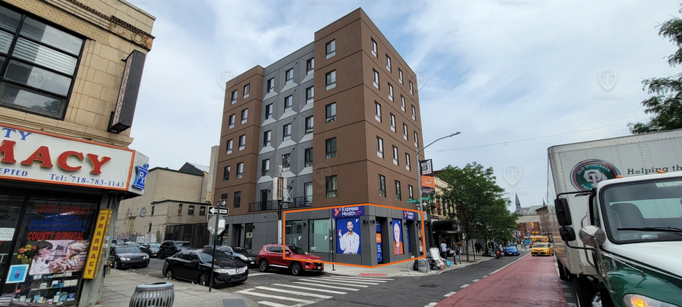 570 Nostrand Ave, Brooklyn, NY for lease - Building Photo - Image 1 of 19