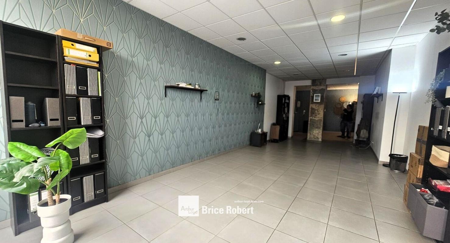 76 Rue Masséna, Lyon for lease Interior Photo- Image 1 of 5