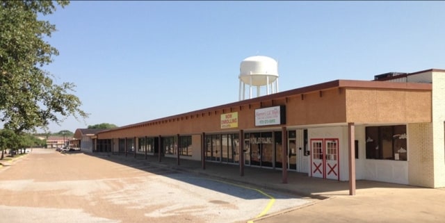 630 W Pleasant Run Rd, Lancaster, TX for lease - Primary Photo - Image 2 of 14