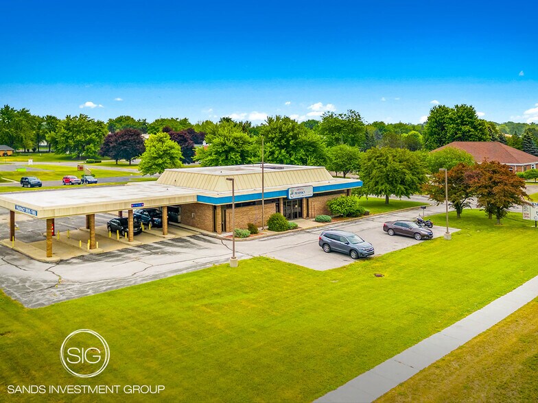 5470 Gratiot Rd, Saginaw, MI 48638