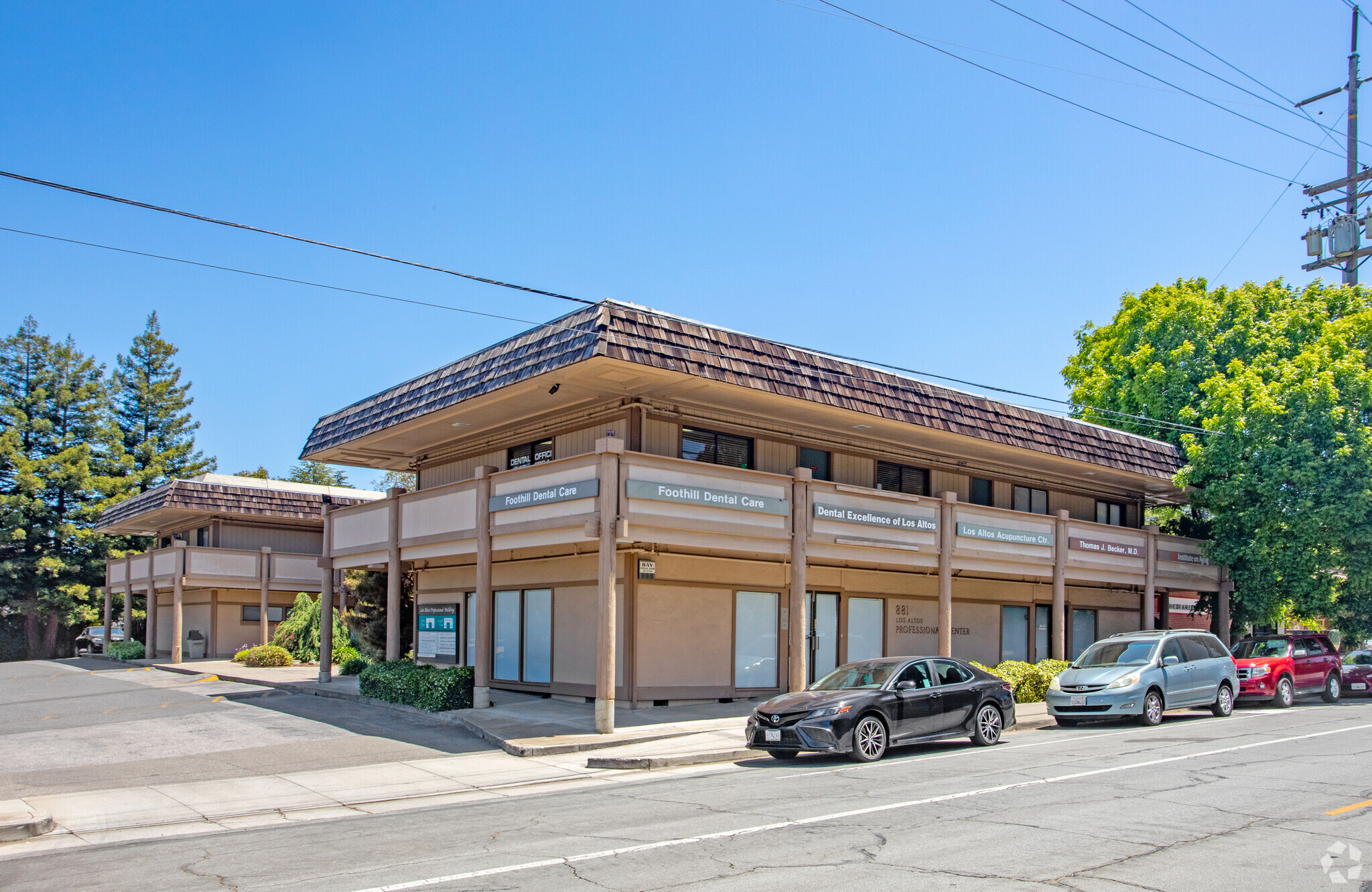 881 Fremont Ave, Los Altos, CA for sale Primary Photo- Image 1 of 4