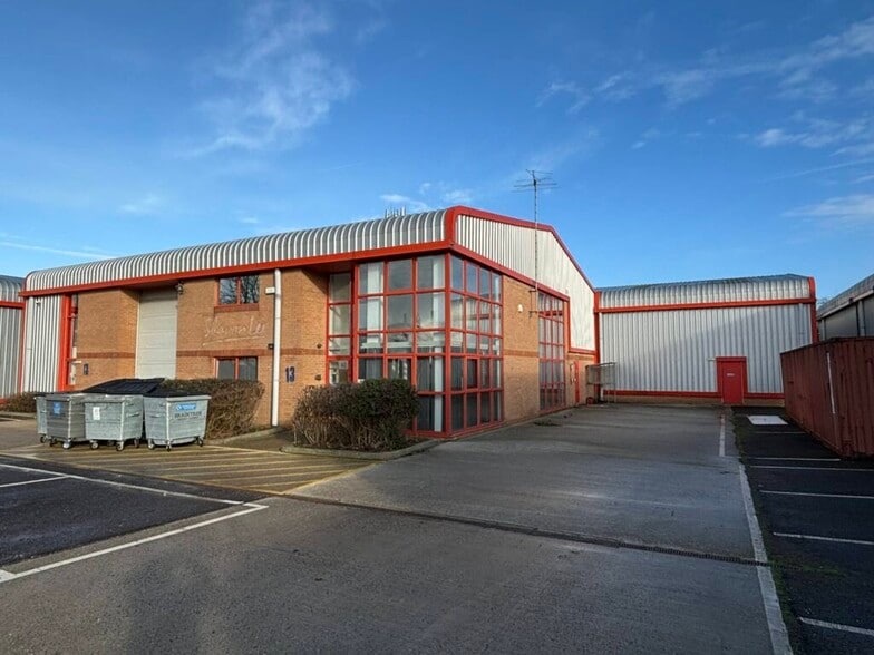 13 Finch Dr, Braintree for lease - Building Photo - Image 2 of 5