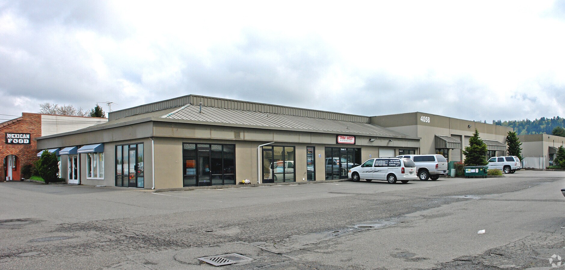 4058 Auburn Way N, Auburn, WA 98002