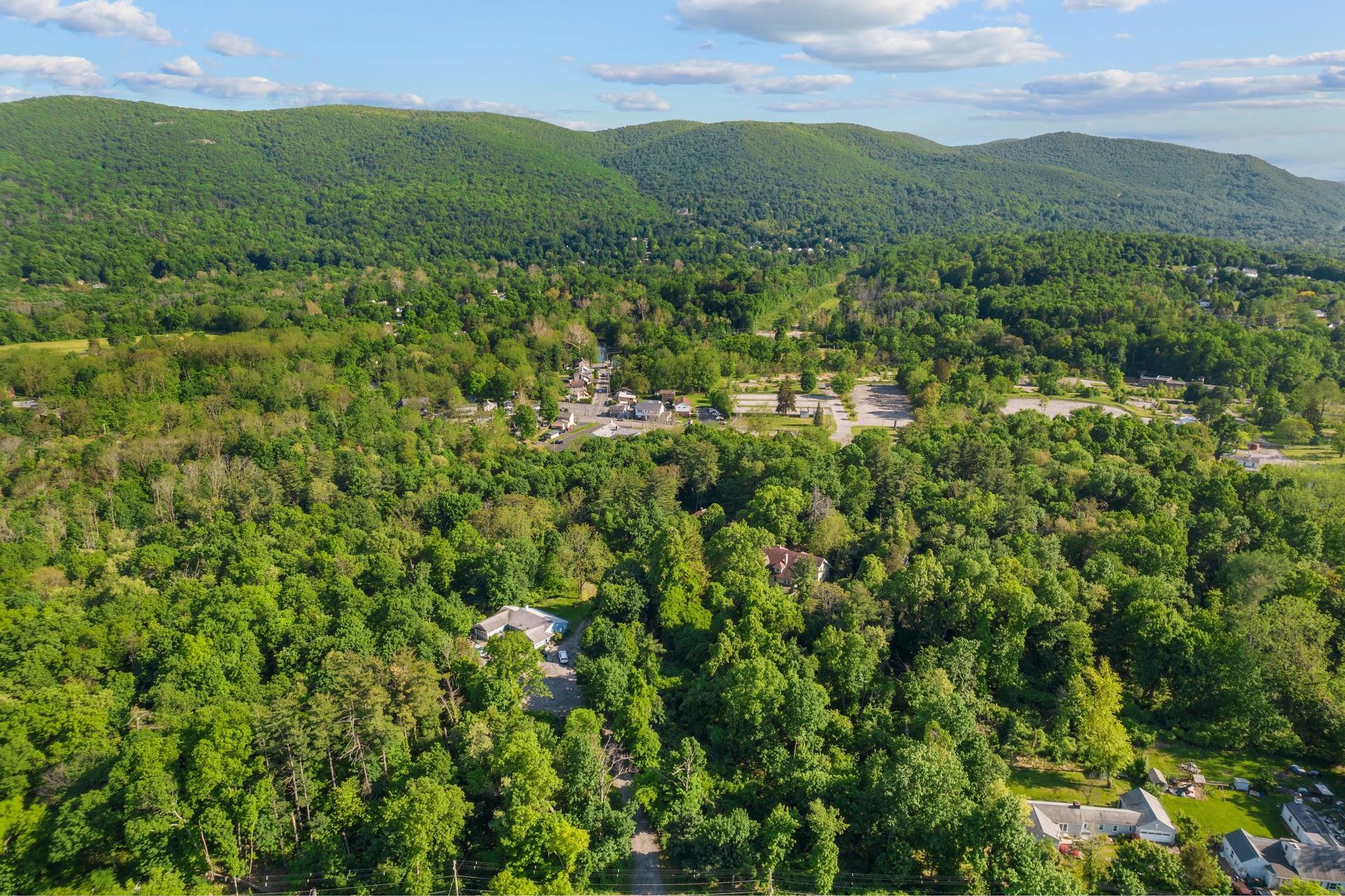 60-64 Old Glenham Rd, Fishkill, NY for sale Primary Photo- Image 1 of 1