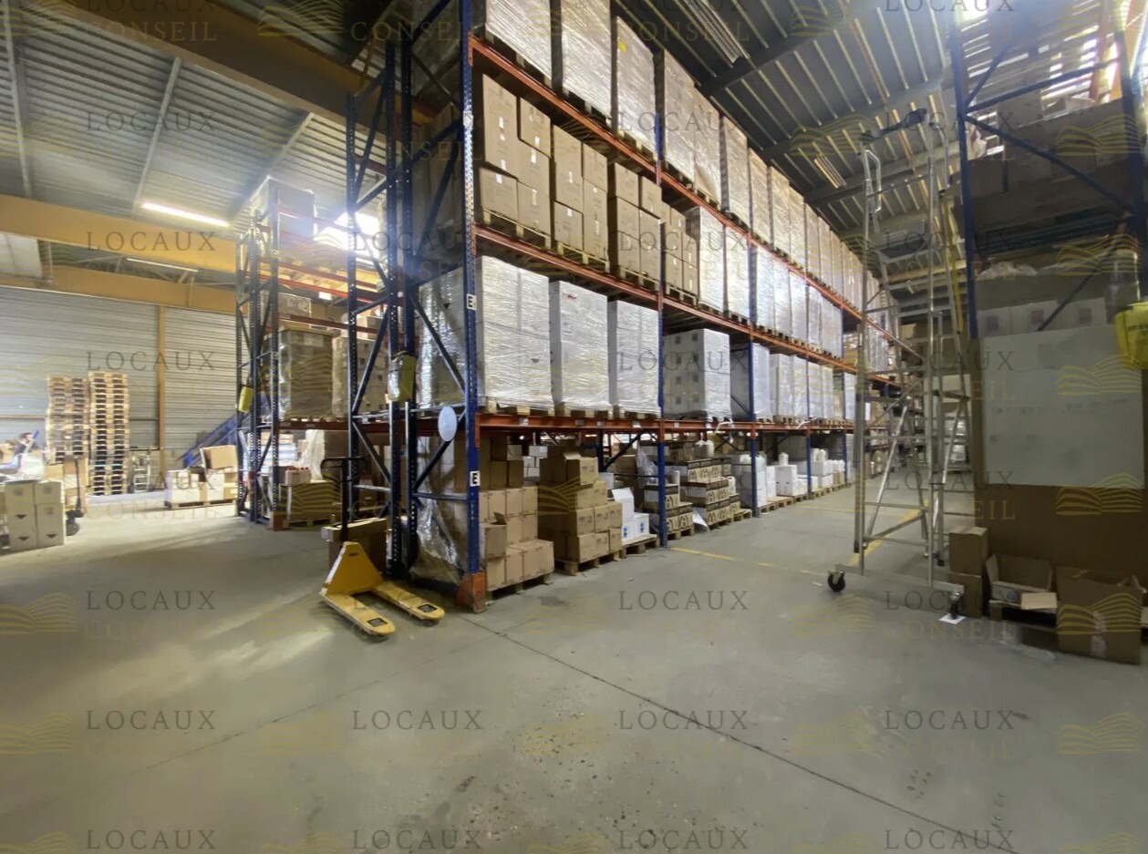 Flex in Bezons for lease Interior Photo- Image 1 of 3