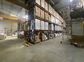Flex in Bezons for lease Interior Photo- Image 1 of 3