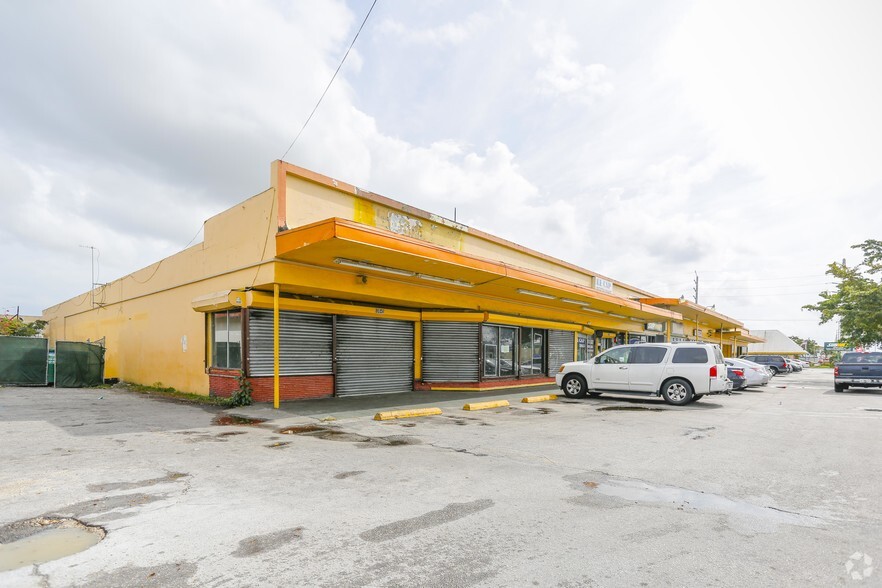 13621-13641 NW 7th Ave, Miami, FL for sale - Primary Photo - Image 1 of 1