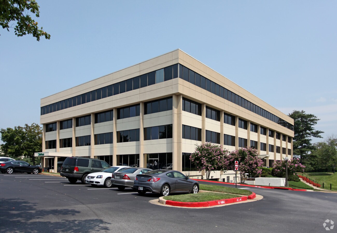 10025 Governor Warfield Pky, Columbia, MD 21044 One Mall North