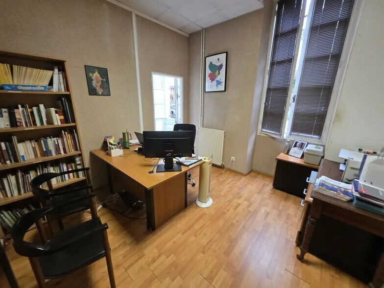 Office in Nice for lease - Building Photo - Image 3 of 8