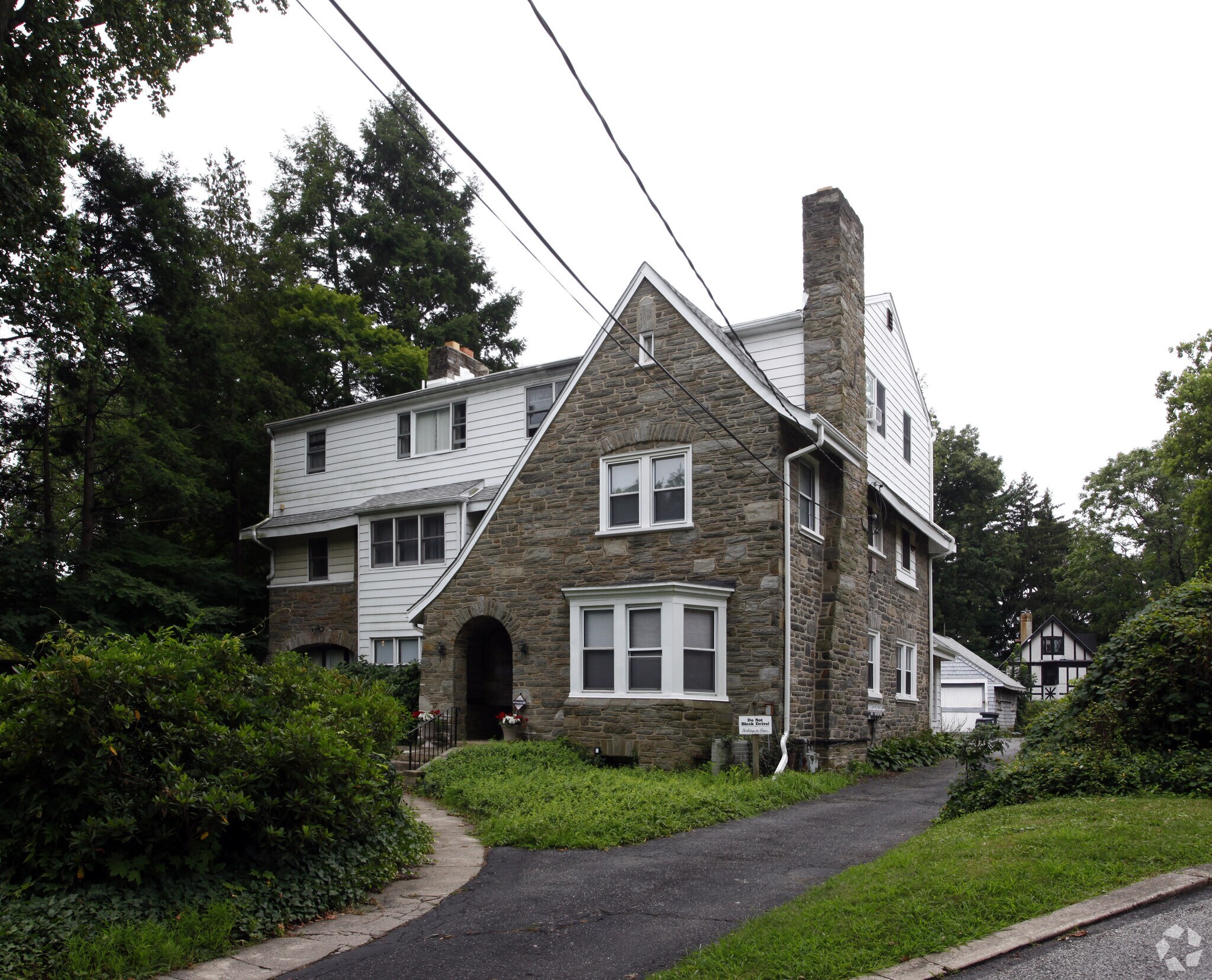92 S Lansdowne Ave, Lansdowne, PA for sale Primary Photo- Image 1 of 1