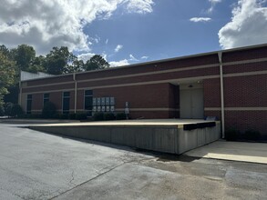 200 Trans Air Dr, Morrisville, NC for lease Building Photo- Image 2 of 3