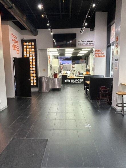 531 Myrtle Ave, Brooklyn, NY for sale - Interior Photo - Image 1 of 1