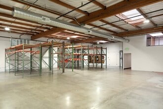 914-918 Industrial Ave, Palo Alto, CA for lease Building Photo- Image 2 of 18