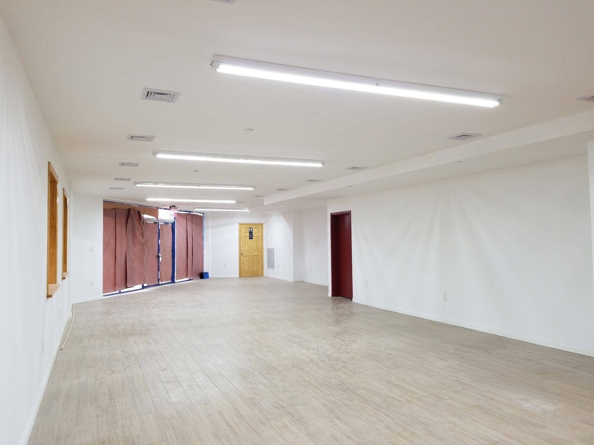 4118 163rd St, Flushing, NY for sale Interior Photo- Image 1 of 1