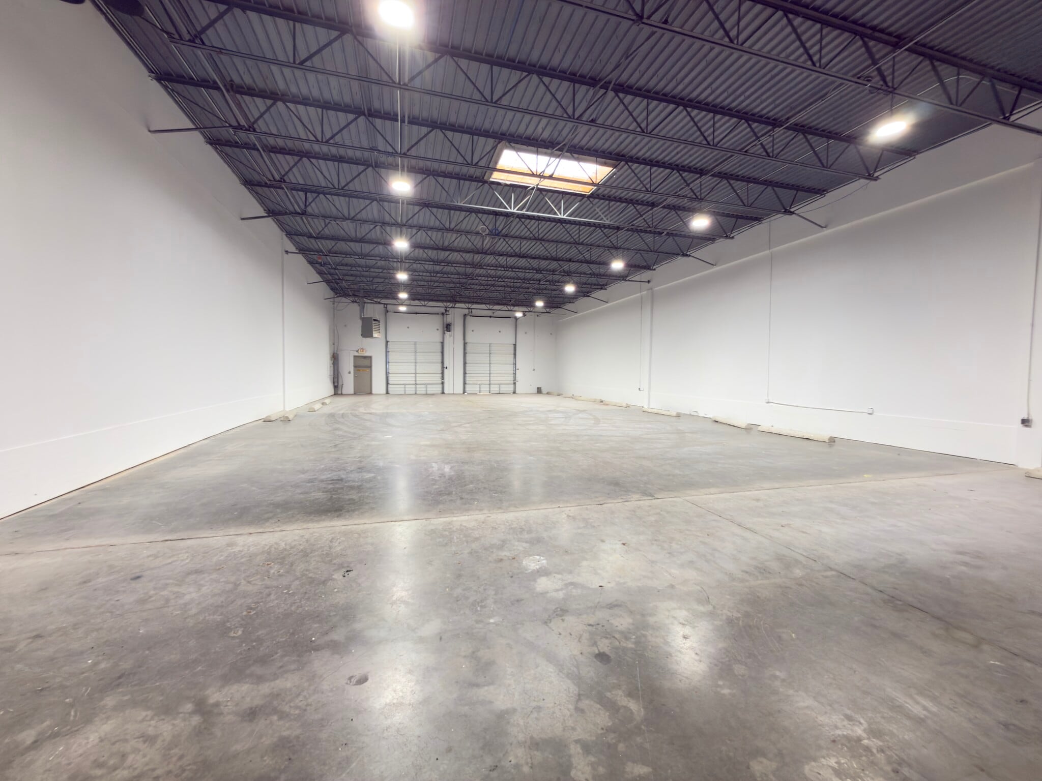2525 Tarpley Rd, Carrollton, TX for lease Interior Photo- Image 1 of 3
