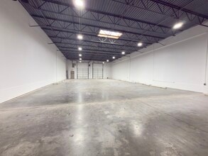 2525 Tarpley Rd, Carrollton, TX for lease Interior Photo- Image 1 of 3