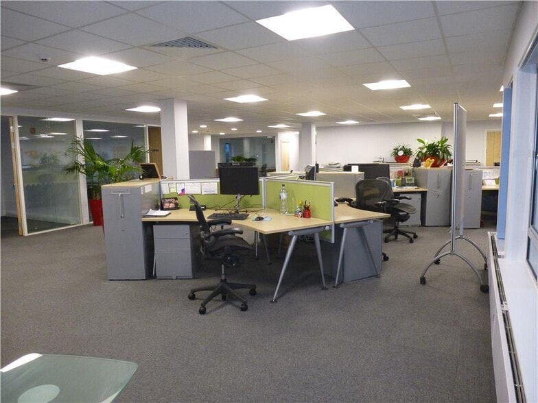 Gloucester Rd, Tewkesbury for lease - Building Photo - Image 3 of 12