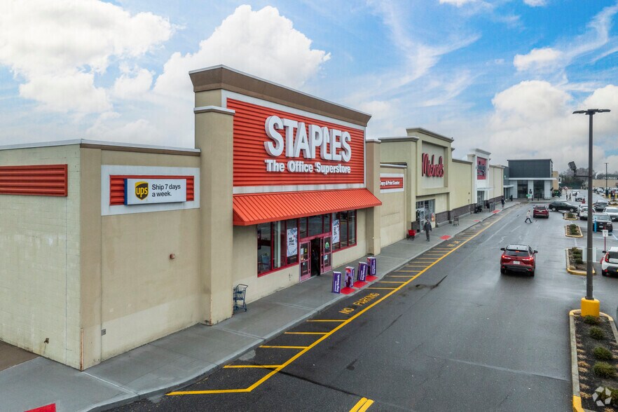 3600 Long Beach Rd, Oceanside, NY for lease - Building Photo - Image 1 of 2