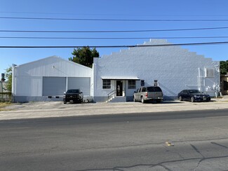 More details for 2930 E Houston St, San Antonio, TX - Industrial for Sale