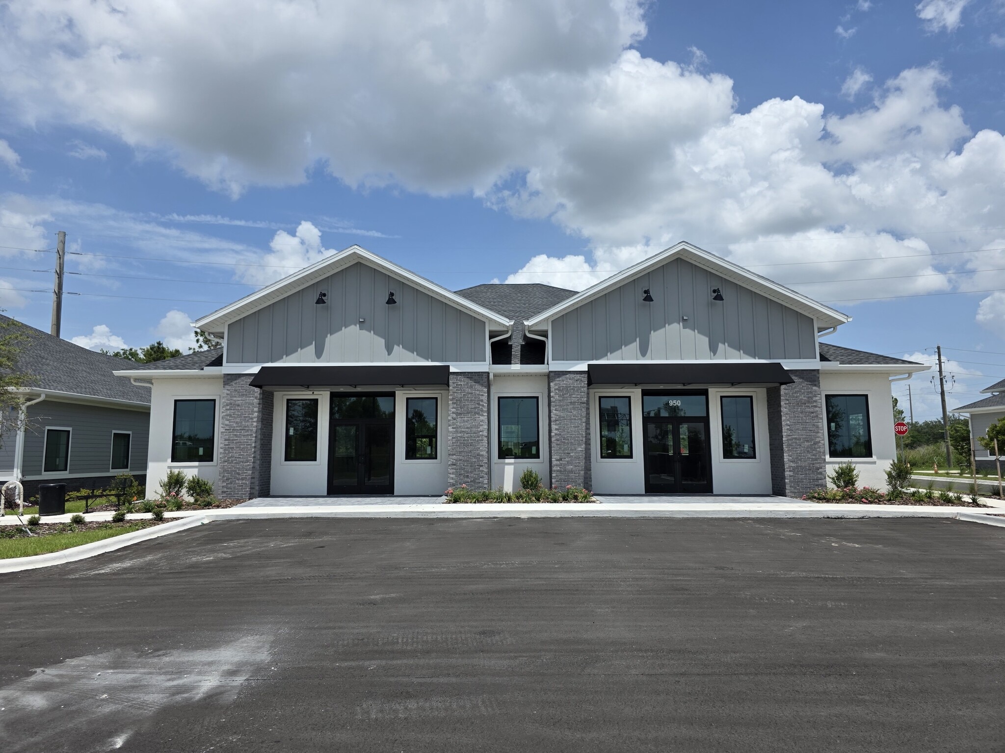 950 Windermere rd, Winter Garden, FL for lease Building Photo- Image 1 of 13
