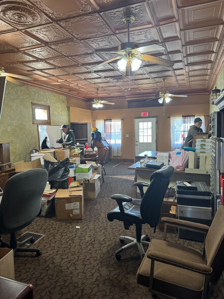 5227 5th Ave, Koppel, PA for sale - Building Photo - Image 3 of 4