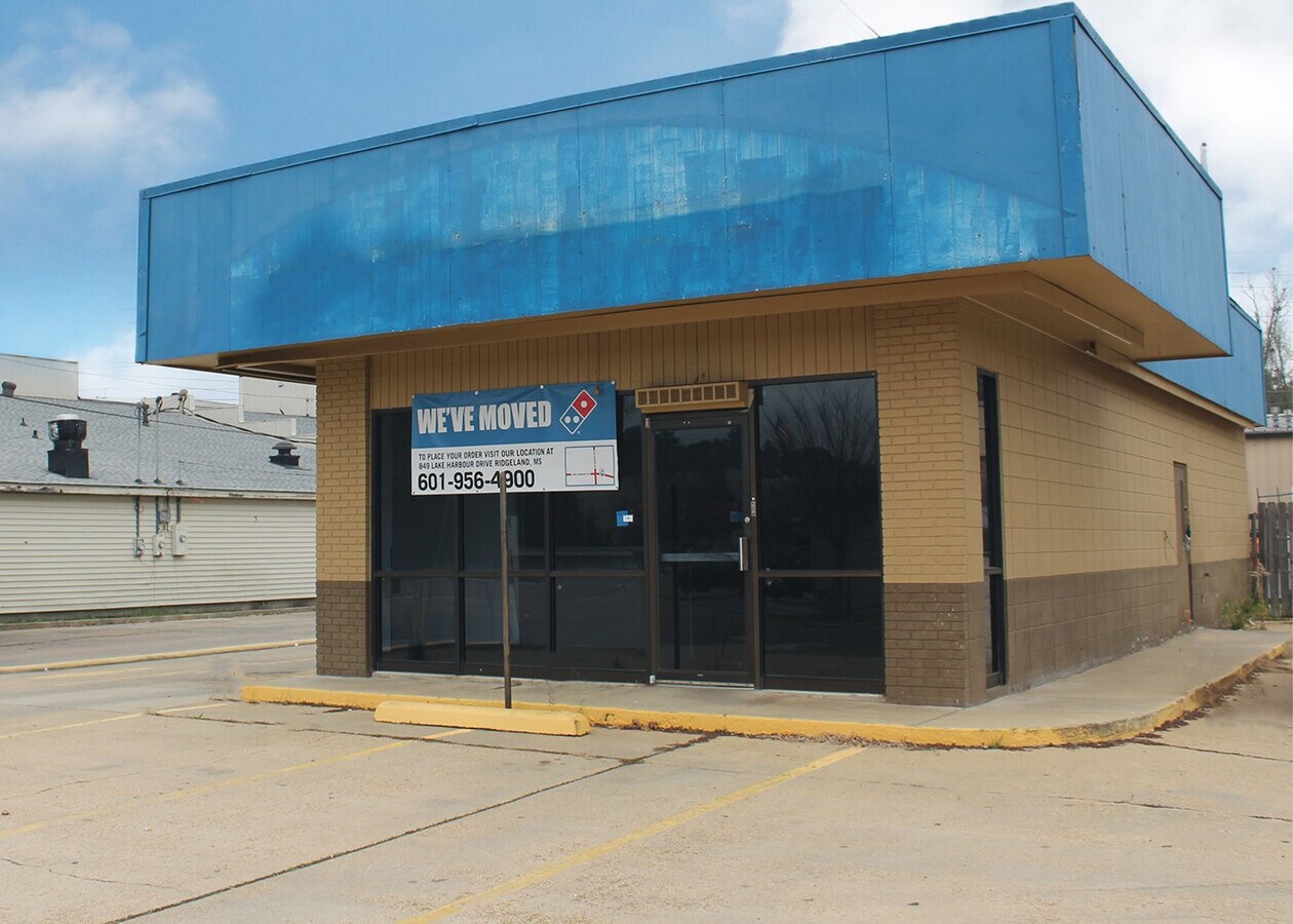 102 Pine Knoll Dr, Ridgeland, MS 39157