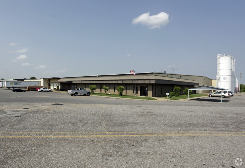 11200 Wildwood Dr, Olive Branch, MS for sale - Primary Photo - Image 3 of 27