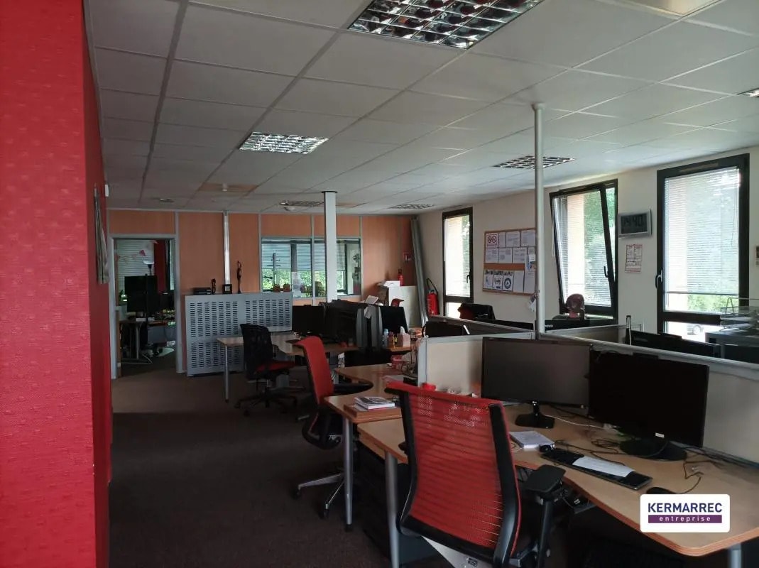 Office in Carquefou for lease Building Photo- Image 1 of 15